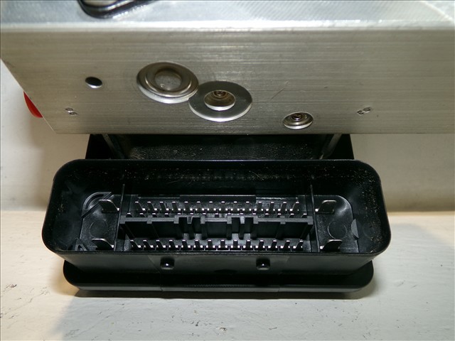7L0614111H Módulo de control ABS comprar Girona