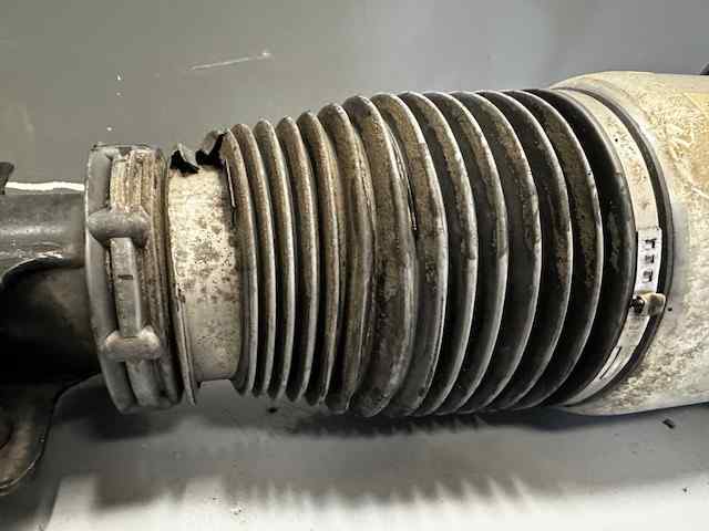 7L0616214B Sensor de nivel de carrocería delantero derecho  en stock Sabadell
