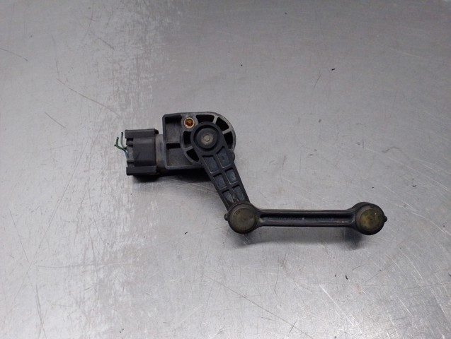 7L0616214B Sensor de nivel de carrocería delantero derecho comprar Sevilla