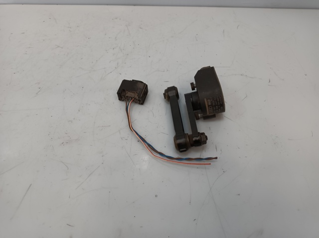 7L0616571B Sensor de nivel de carrocería trasero  comprar en Zaragoza