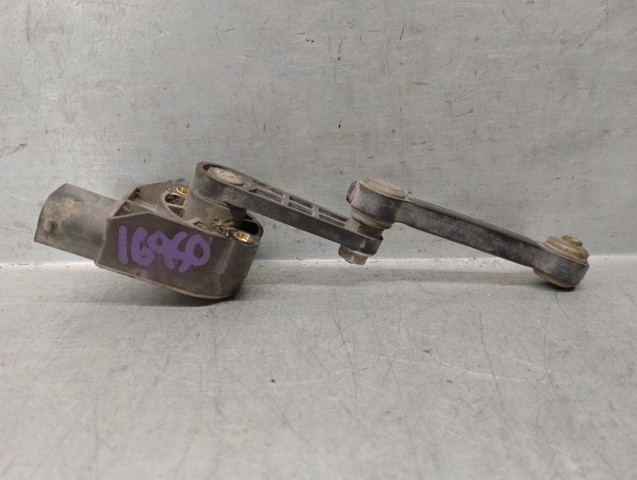 7L0616571B Sensor de nivel de carrocería trasero  comprar en Reus