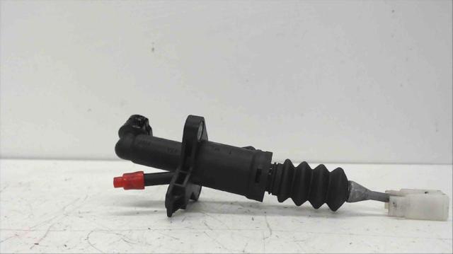 Cilindro maestro de embrague Audi Q7 4LB