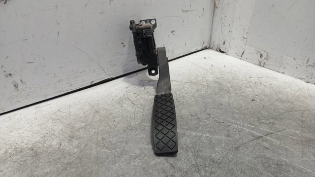 7L0723507D PORSCHE Pedal del acelerador  disponible Alicante