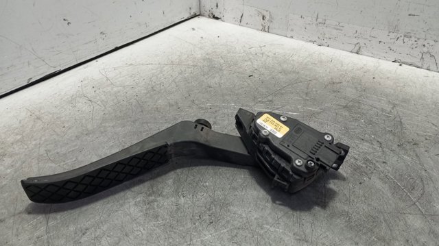 7L0723507D Pedal del acelerador  en stock Castellón