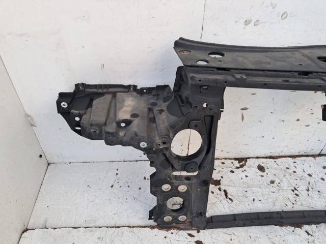 VAG 7L0805594R Soporte de radiador  en stock Terrassa