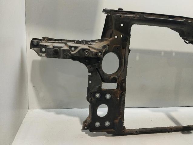 7L0805594R Panel de soporte del radiador y montaje de faros  disponible Málaga
