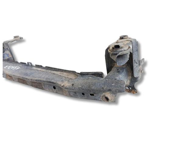 VAG 7L0807109E Refuerzo de parachoques delantero  disponible Valladolid