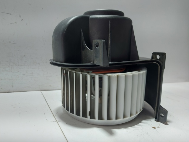 7L0820021Q Ventilador habitáculo  en stock Granada