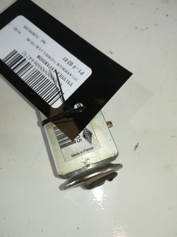 7L0820679A VAG Válvula TRV del aire acondicionado comprar Alcalá