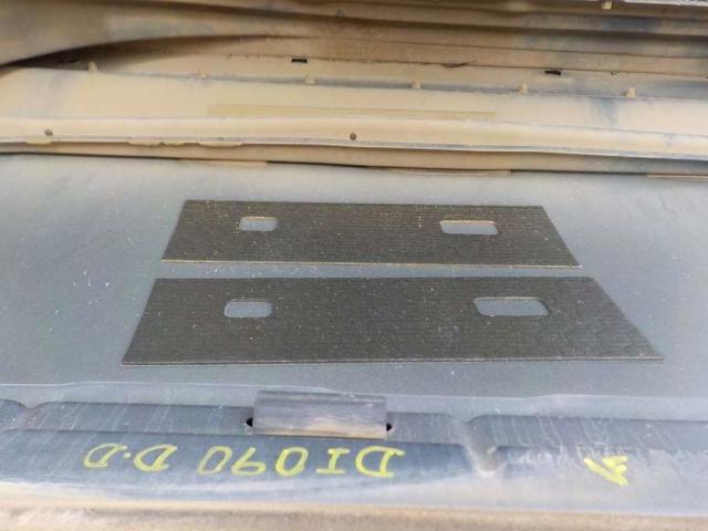 7L0831056L VAG Puerta delantera derecha  disponible Vigo