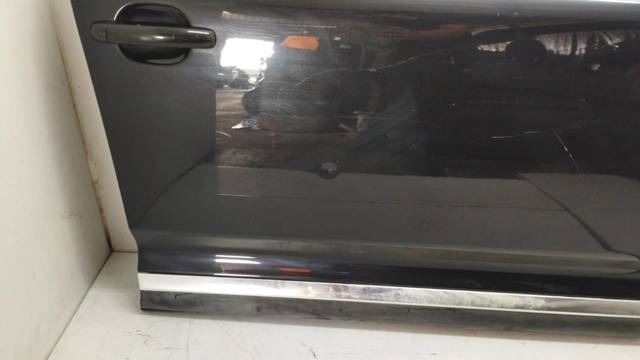 7L0831056L VAG Puerta delantera derecha  disponible Vigo