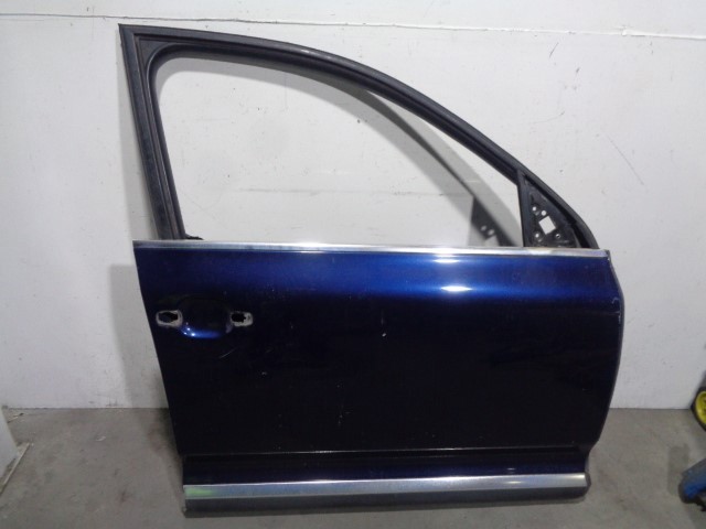 VAG 7L0831056L Puerta delantera derecha  comprar en Ponferrada