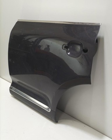 VAG 7L0833055M Puerta trasera izquierda  en stock Terrassa