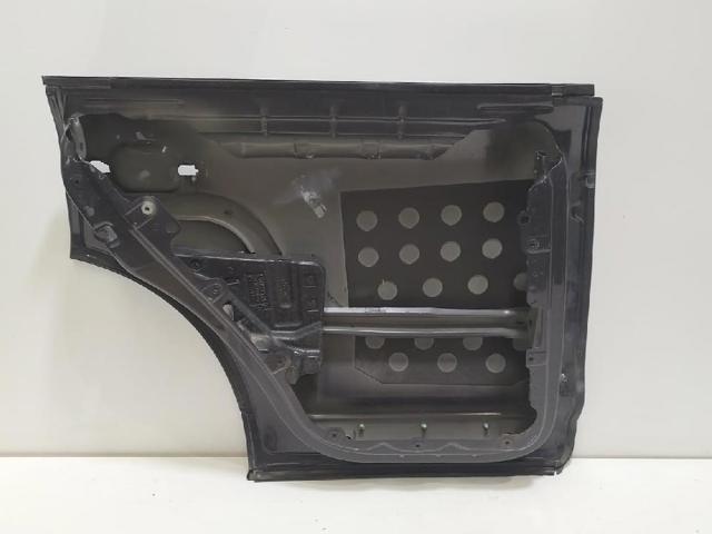VAG 7L0833055M Puerta trasera izquierda  comprar en Ponferrada