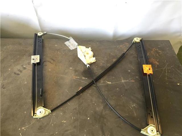 7L0837462F VAG Mecanismo de elevalunas de la puerta delantera derecha  comprar en Oviedo