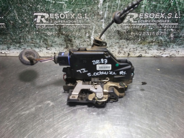 7L0839015 Cerradura de puerta trasera izquierda  comprar en Pontevedra