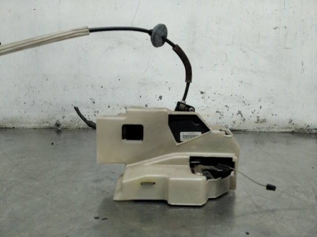 7L0839015 VAG Cerradura de puerta trasera izquierda  en stock Huelva