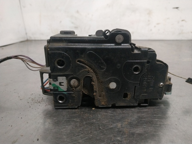7L0839015D Cerradura de puerta trasera izquierda  comprar en Pontevedra