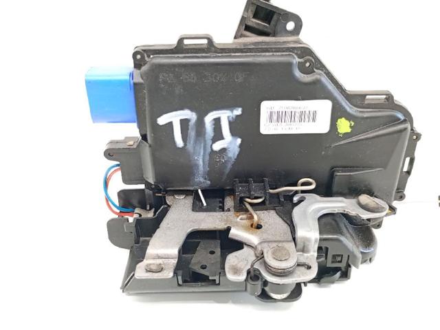 7L0839015D Cerradura de puerta trasera izquierda  comprar en Pontevedra