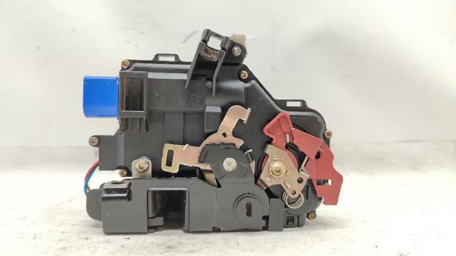 7L0839016 Cerradura de la puerta trasera derecha  disponible Málaga