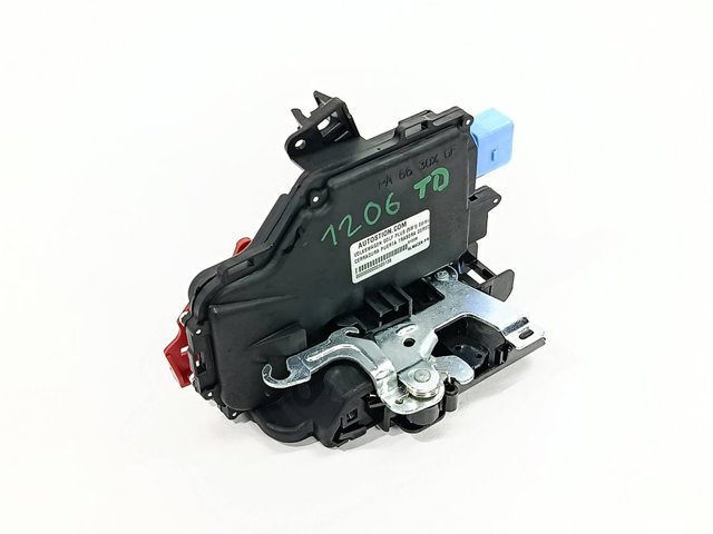 7L0839016 Cerradura de la puerta trasera derecha comprar Girona