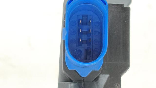 VAG 7L0839016 Cerradura de la puerta trasera derecha comprar Pamplona