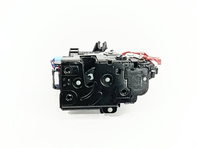 7L0839016 VAG Cerradura de la puerta trasera derecha  en stock Córdoba