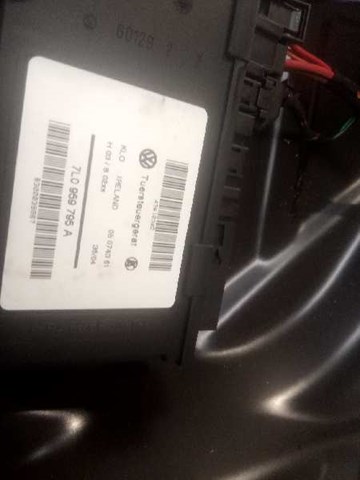 7L0839461D Mecanismo de elevalunas de la puerta trasera izquierda  disponible Utrera