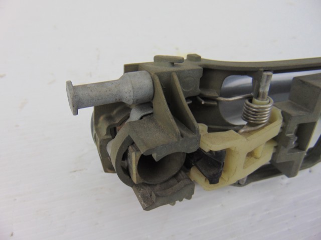 VAG 7L0839885A Soporte de manija exterior de puerta trasera izquierda comprar Barcelona