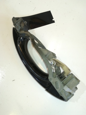 7L0839885A Soporte de manija exterior de puerta trasera izquierda  disponible Burgos