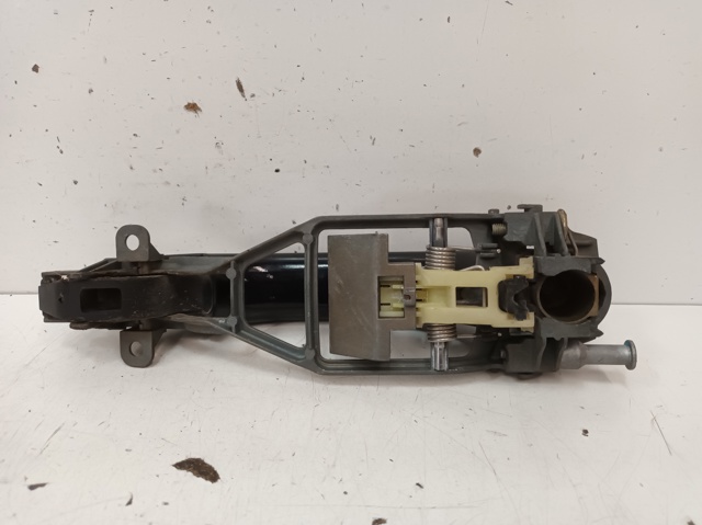 7L0839885A Soporte de manija exterior de puerta trasera izquierda  en stock Castellón