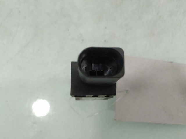 7L0909606C VAG