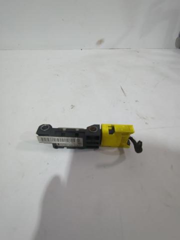 7L0909606D VAG Sensor de airbag delantero comprar Alcalá
