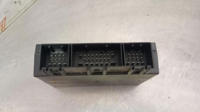 VAG 7L0959933E Módulo de control de red de a bordo  en stock Terrassa