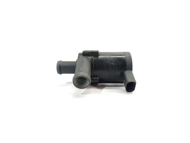 VAG 7L0965561 Bomba de agua eléctrica auxiliar  disponible Valladolid