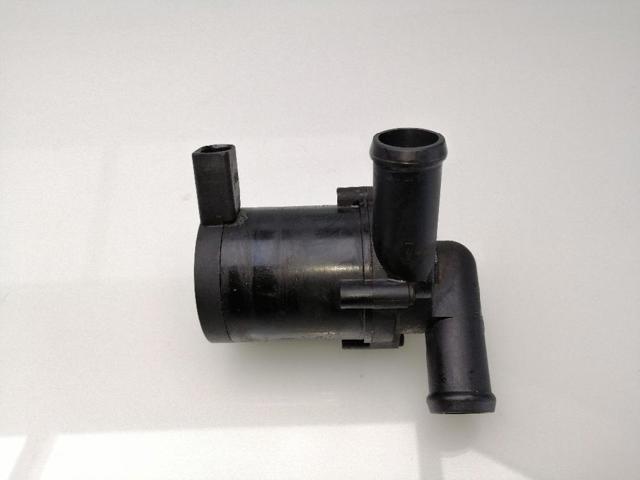 7L0965561D VAG Bomba de agua eléctrica auxiliar  en stock Córdoba