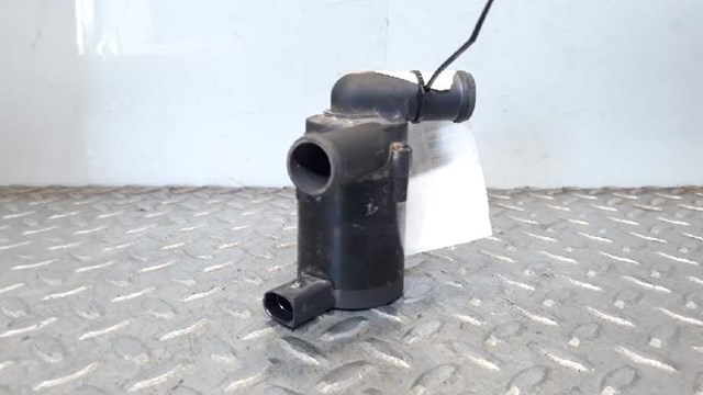 7L0965561D Bomba de agua eléctrica auxiliar  disponible Burgos