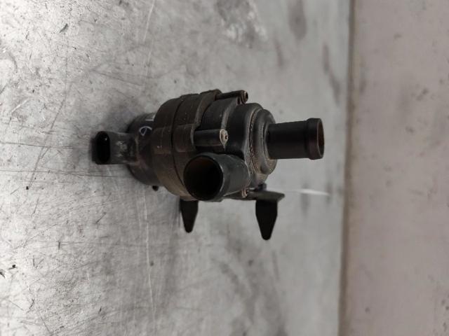 VAG 7L0965561L Bomba de agua eléctrica auxiliar  disponible España