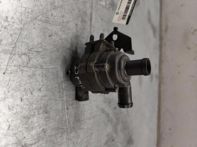 VAG 7L0965561L Bomba de agua eléctrica auxiliar  en stock Terrassa