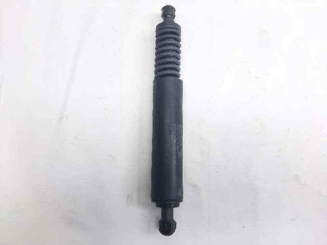 7L5827550J Porsche