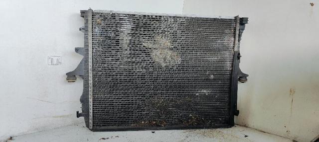 7L6121253C Radiador de refrigeración del motor  disponible Burgos