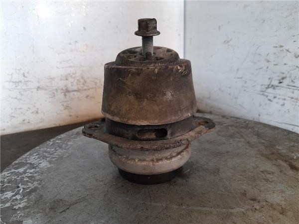 7L6199131A Soporte de motor, Izquierda / Derecha  en stock Sabadell