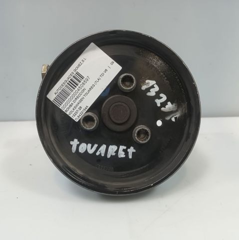 7L6422154A VAG Bomba de dirección asistida  disponible Alicante