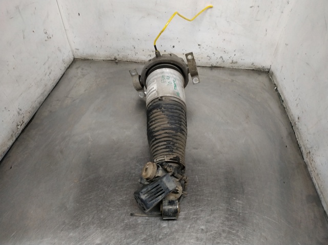 VAG 7L6512022E Amortiguador trasero derecho  disponible Lugo