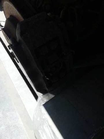 Pinza de freno trasera derecha 7L6615424L VAG