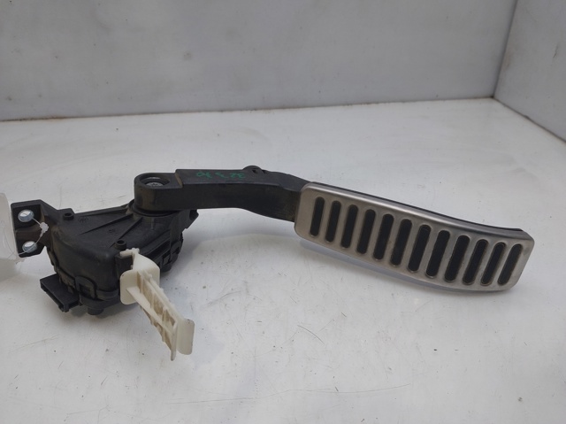 7L6723507 Pedal del acelerador  disponible Utrera