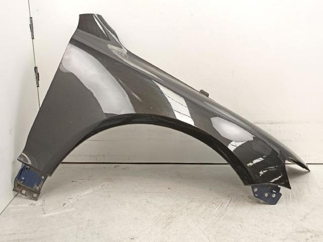 7L6821102K Aleta comprar Girona