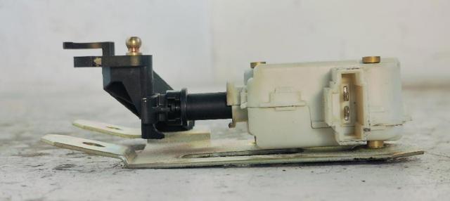7L6827425 Motor de apertura/cierre del cierre del maletero (puerta trasera 3/5) comprar Sevilla