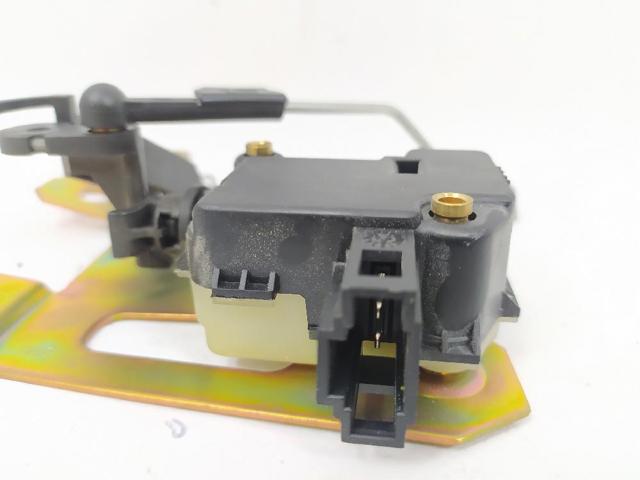 7L6827425 Motor de apertura/cierre del cierre del maletero (puerta trasera 3/5)  disponible Málaga