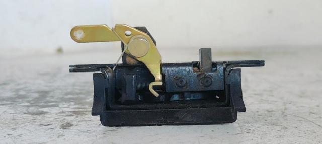 7L6827505 VAG Cerradura de tapa de maletero  disponible Ourense